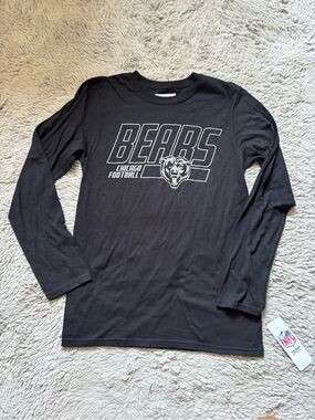 NWT Chicago Bears NFL Black Team Apparel Graphic Tee size Small